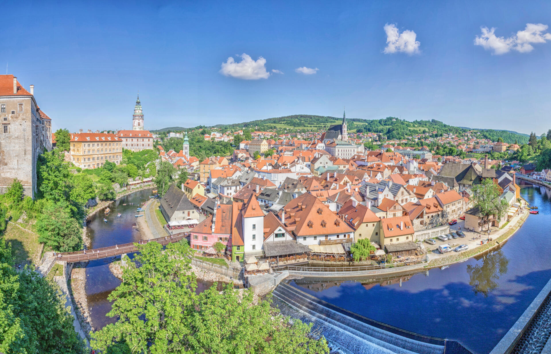 Nutzen Sie die Gelegenheit und machen Sie die eine erste Reise mit unserem fabrikneuen Reisebus. Oder wollen Sie einfach nur mal Raus? Einfach nur mal die Seele baumeln lassen? Auf jeden Fall schön wohnen und gut speisen?